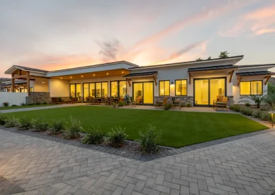 Assisted Living Paradise Valley Hummingbird Frontyard of the House